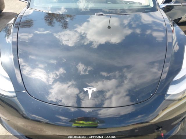 Photo 9 VIN: 5YJ3E1EA4JF002665 - TESLA MODEL 3 