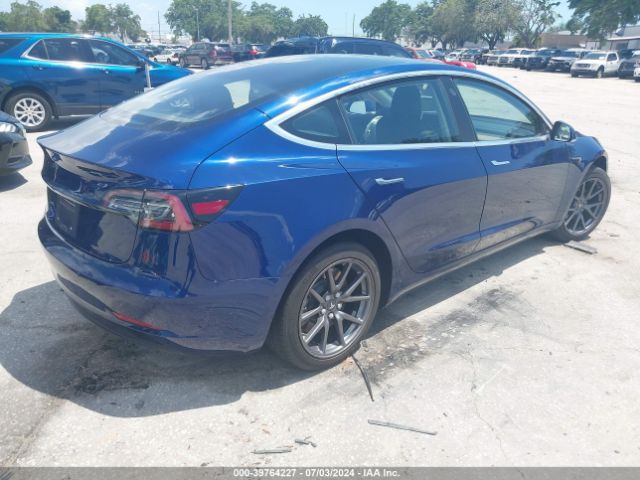 Photo 3 VIN: 5YJ3E1EA4JF027713 - TESLA MODEL 3 