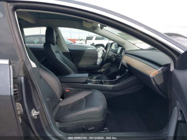 Photo 4 VIN: 5YJ3E1EA4JF030594 - TESLA MODEL 3 