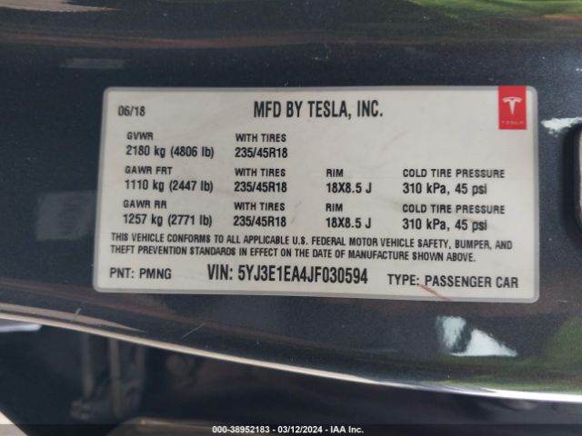 Photo 8 VIN: 5YJ3E1EA4JF030594 - TESLA MODEL 3 