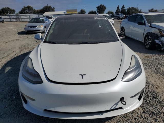 Photo 4 VIN: 5YJ3E1EA4JF042115 - TESLA MODEL 3 