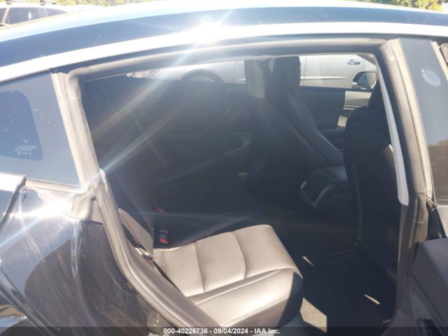 Photo 7 VIN: 5YJ3E1EA4JF042129 - TESLA MODEL 3 