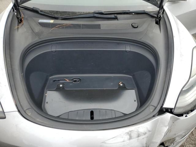 Photo 10 VIN: 5YJ3E1EA4JF049792 - TESLA MODEL 3 