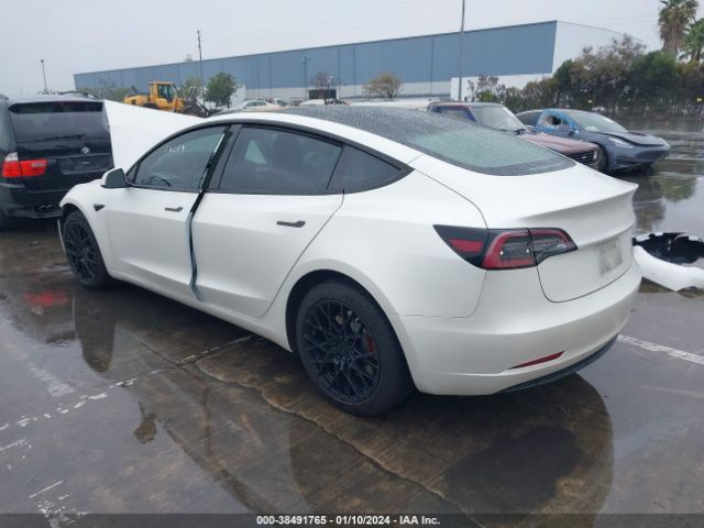 Photo 2 VIN: 5YJ3E1EA4JF098734 - TESLA MODEL 3 