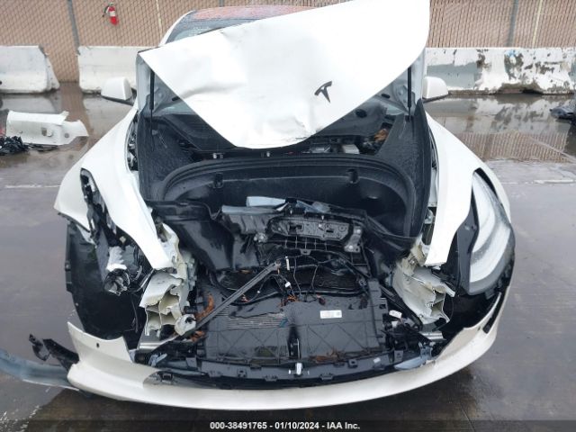 Photo 5 VIN: 5YJ3E1EA4JF098734 - TESLA MODEL 3 