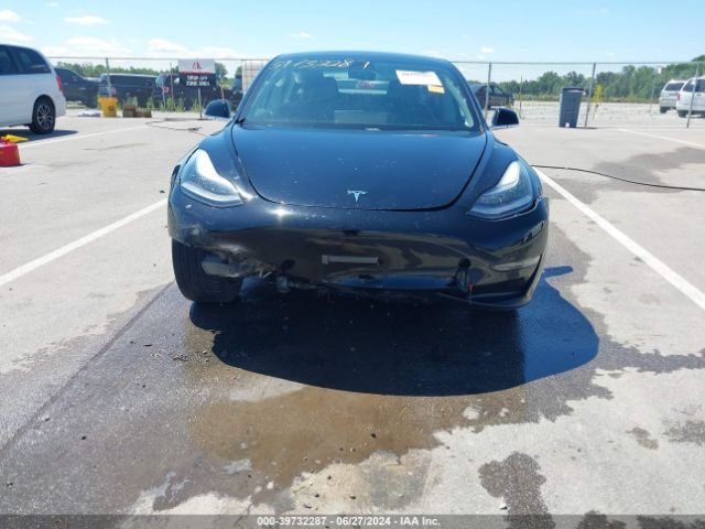 Photo 5 VIN: 5YJ3E1EA4JF109019 - TESLA MODEL 3 