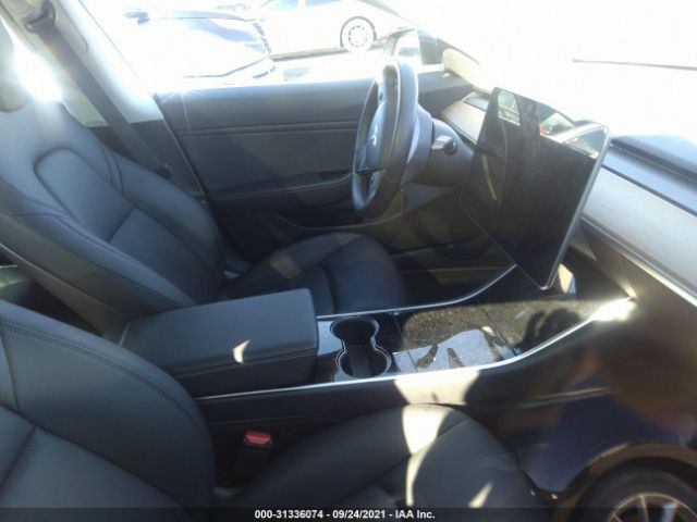 Photo 4 VIN: 5YJ3E1EA4JF156535 - TESLA MODEL 3 