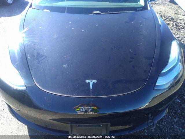 Photo 9 VIN: 5YJ3E1EA4JF156535 - TESLA MODEL 3 