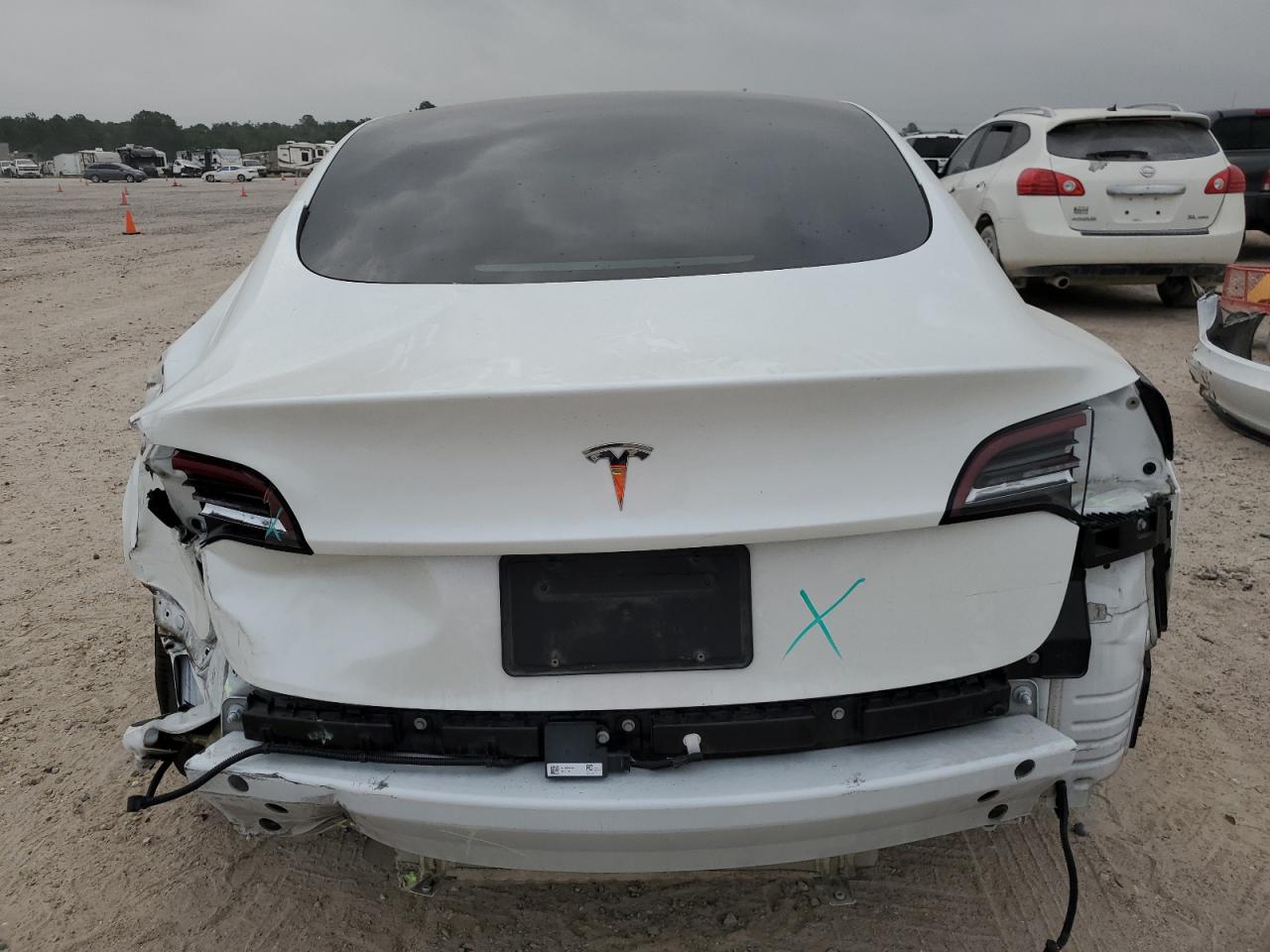 Photo 5 VIN: 5YJ3E1EA4JF162061 - TESLA MODEL 3 