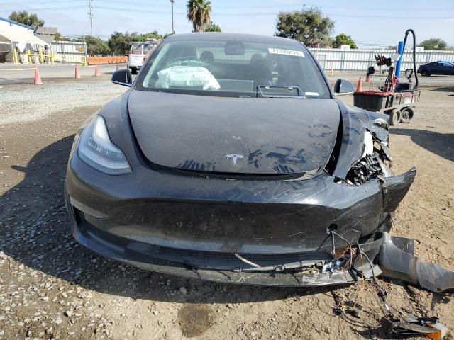 Photo 4 VIN: 5YJ3E1EA4JF172850 - TESLA MODEL 3 