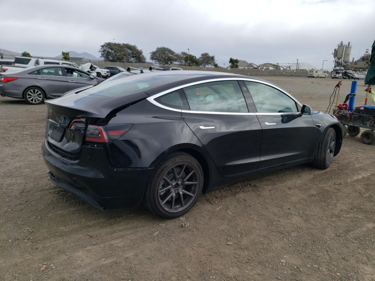 Photo 2 VIN: 5YJ3E1EA4KF193103 - TESLA MODEL 3 