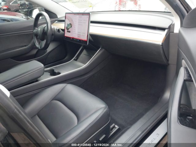 Photo 4 VIN: 5YJ3E1EA4KF304345 - TESLA MODEL 3 