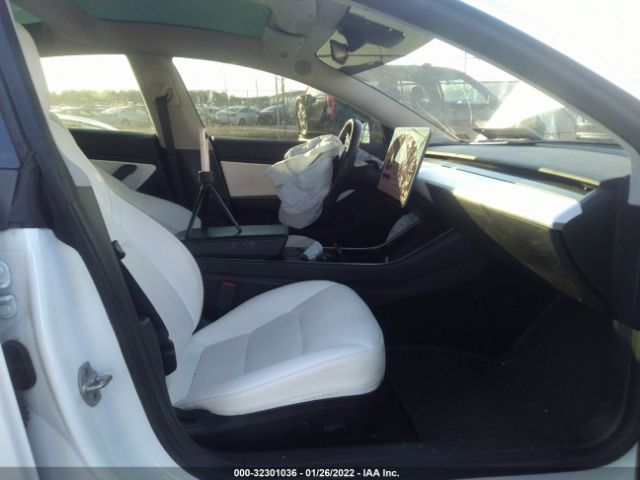 Photo 4 VIN: 5YJ3E1EA4KF407667 - TESLA MODEL 3 