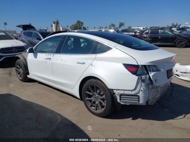 Photo 2 VIN: 5YJ3E1EA4KF425117 - TESLA MODEL 3 