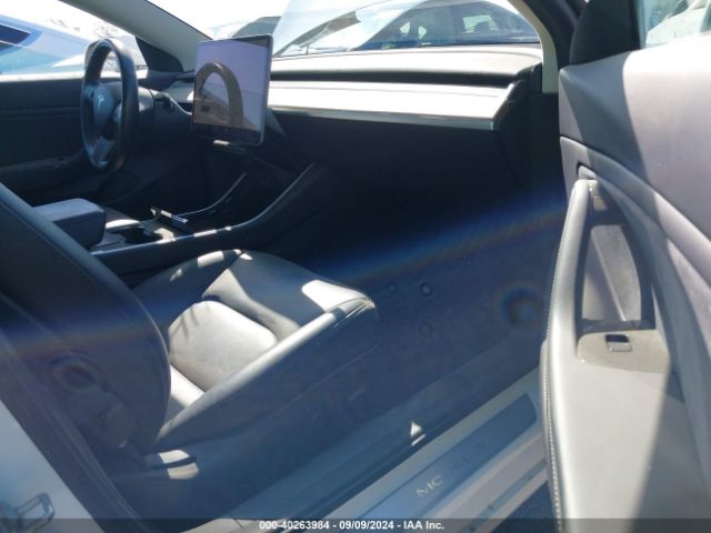 Photo 4 VIN: 5YJ3E1EA4KF425117 - TESLA MODEL 3 