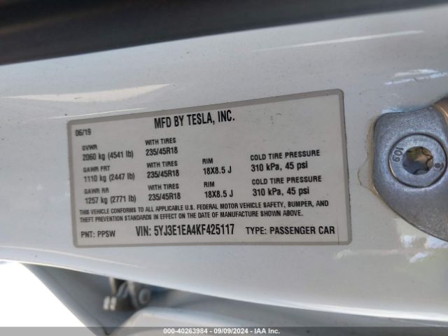 Photo 8 VIN: 5YJ3E1EA4KF425117 - TESLA MODEL 3 