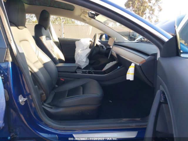 Photo 4 VIN: 5YJ3E1EA4KF436523 - TESLA MODEL 3 