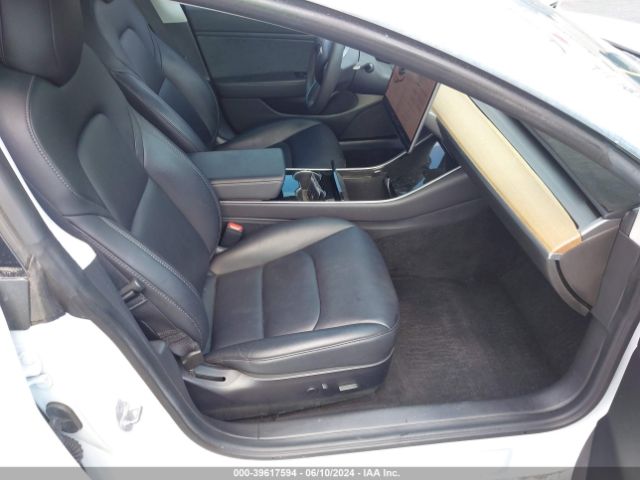 Photo 4 VIN: 5YJ3E1EA4KF447604 - TESLA MODEL 3 