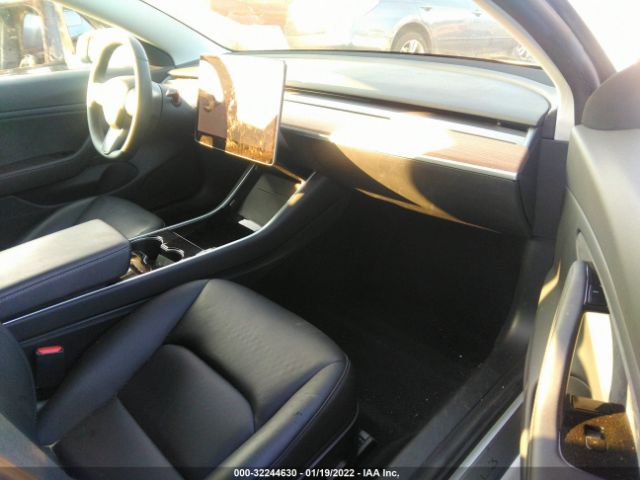 Photo 4 VIN: 5YJ3E1EA4KF485897 - TESLA MODEL 3 