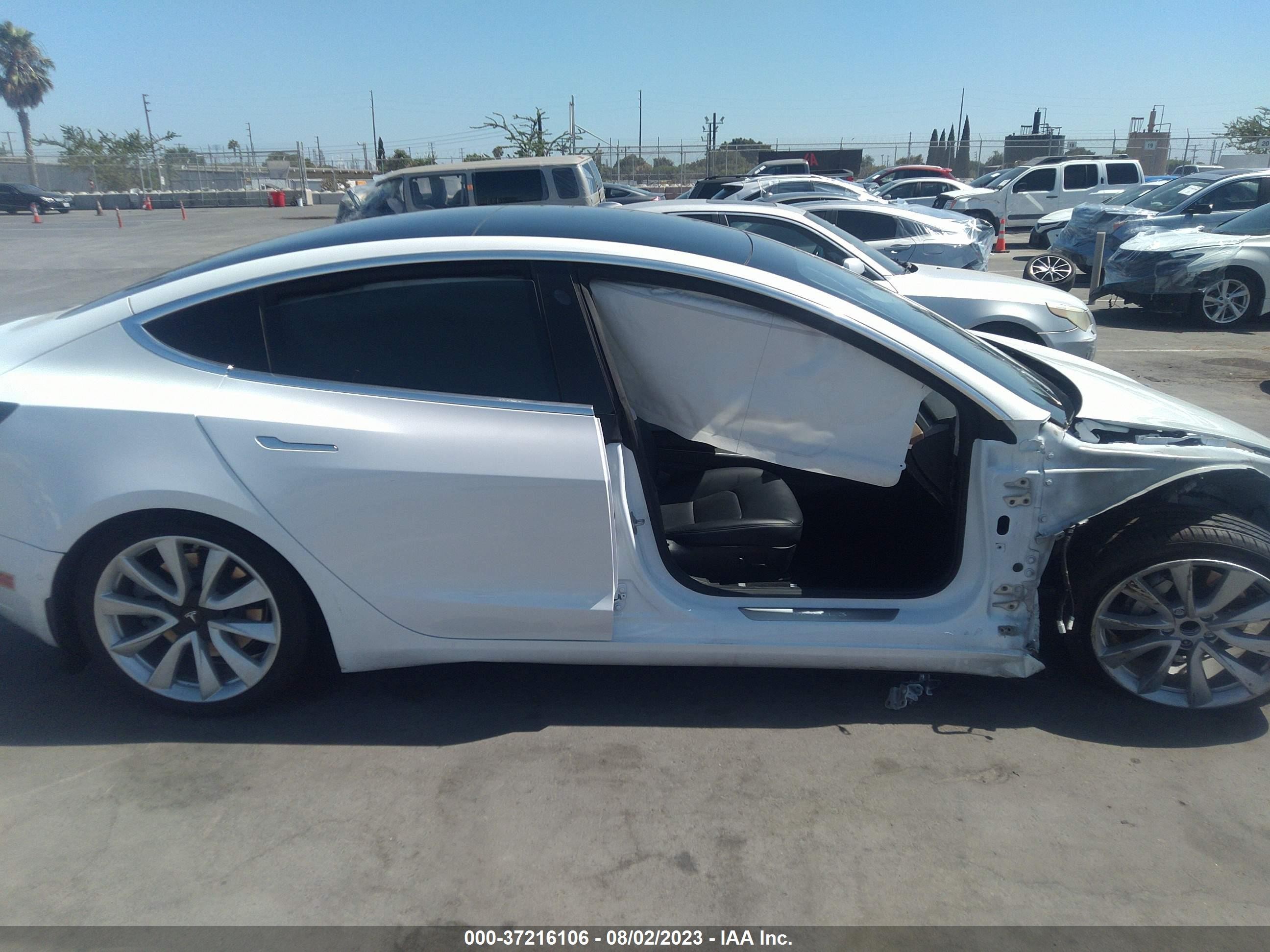 Photo 12 VIN: 5YJ3E1EA4LF614271 - TESLA MODEL 3 