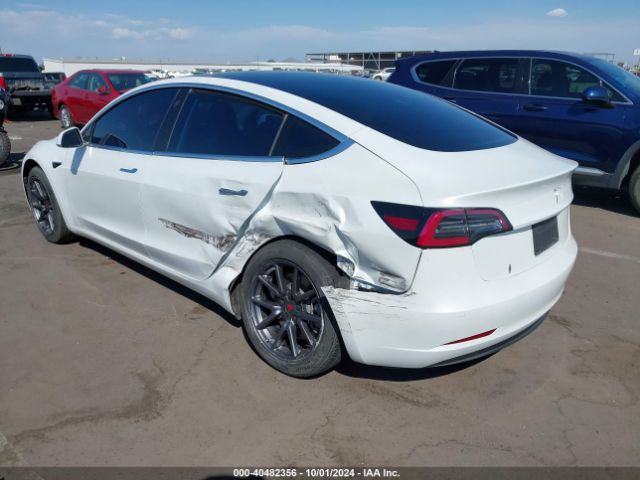 Photo 2 VIN: 5YJ3E1EA4LF744759 - TESLA MODEL 3 