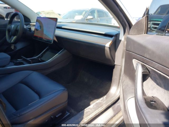 Photo 4 VIN: 5YJ3E1EA4LF775056 - TESLA MODEL 3 