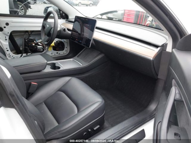 Photo 4 VIN: 5YJ3E1EA4MF929878 - TESLA MODEL 3 