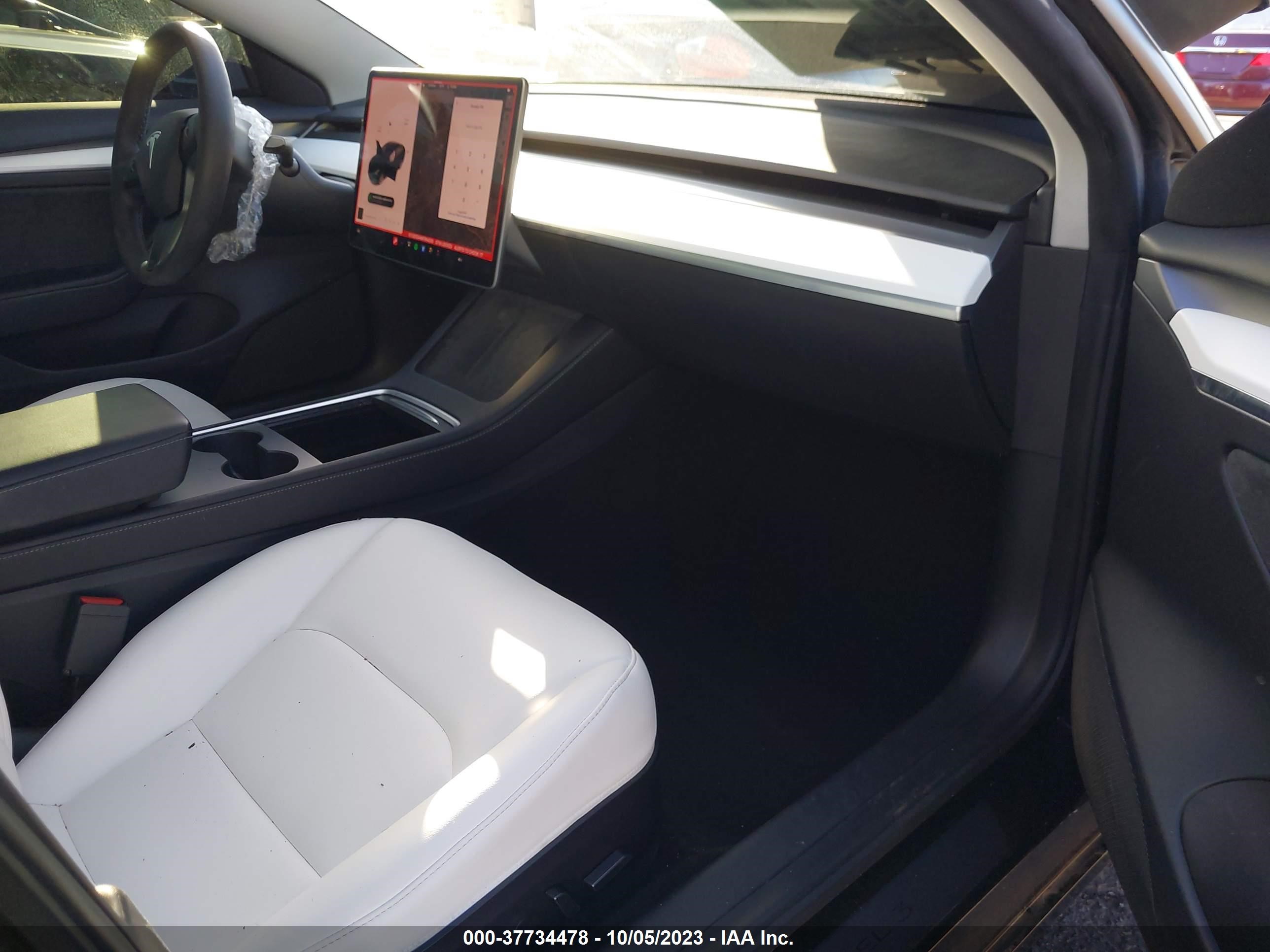 Photo 4 VIN: 5YJ3E1EA4MF994200 - TESLA MODEL 3 