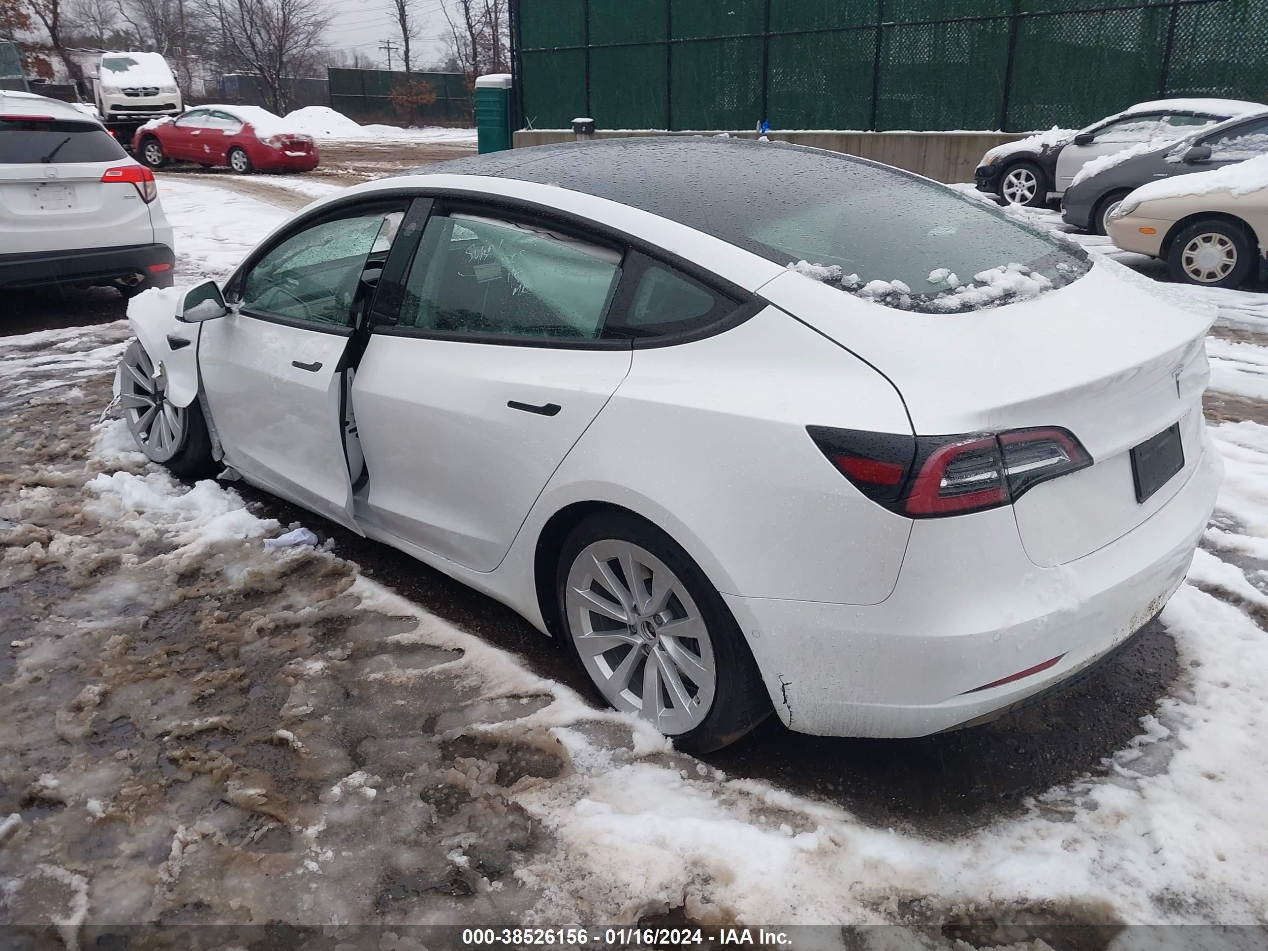 Photo 2 VIN: 5YJ3E1EA4NF368468 - TESLA MODEL 3 