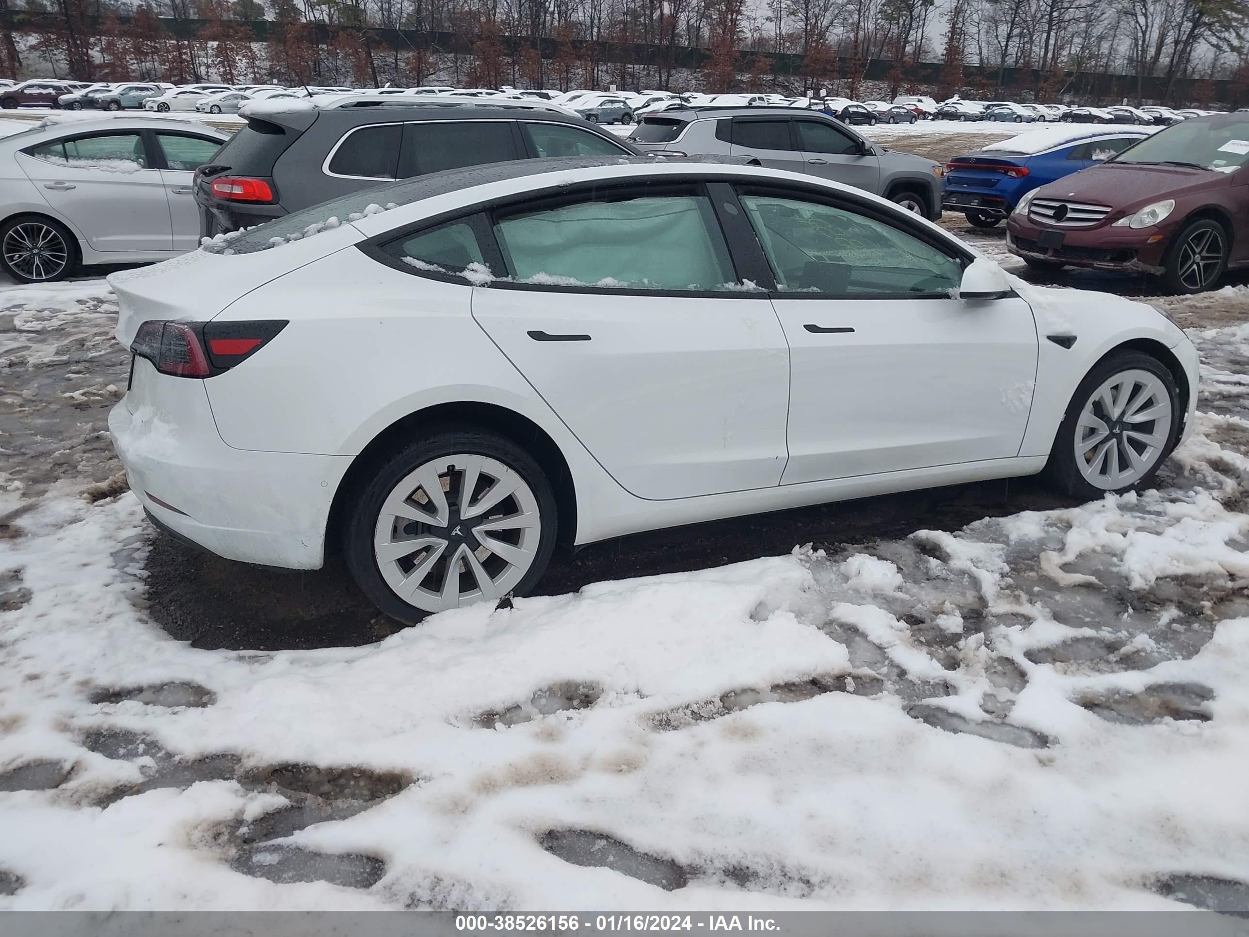 Photo 3 VIN: 5YJ3E1EA4NF368468 - TESLA MODEL 3 