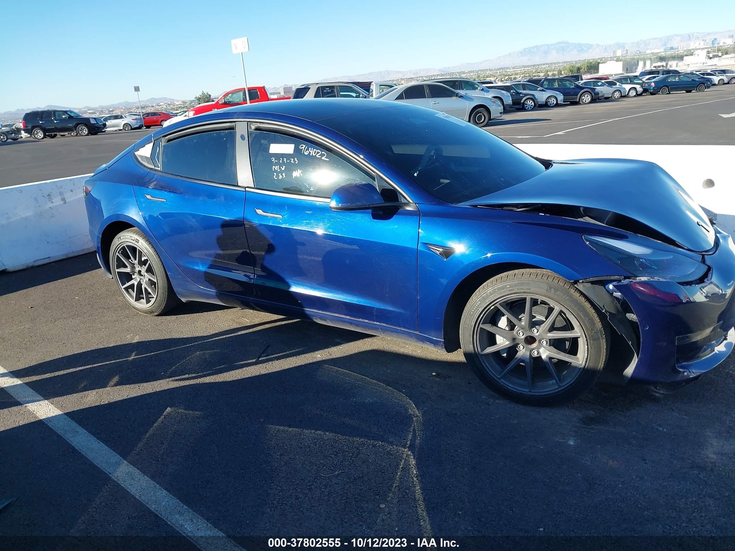 Photo 10 VIN: 5YJ3E1EA4NF375257 - TESLA MODEL 3 