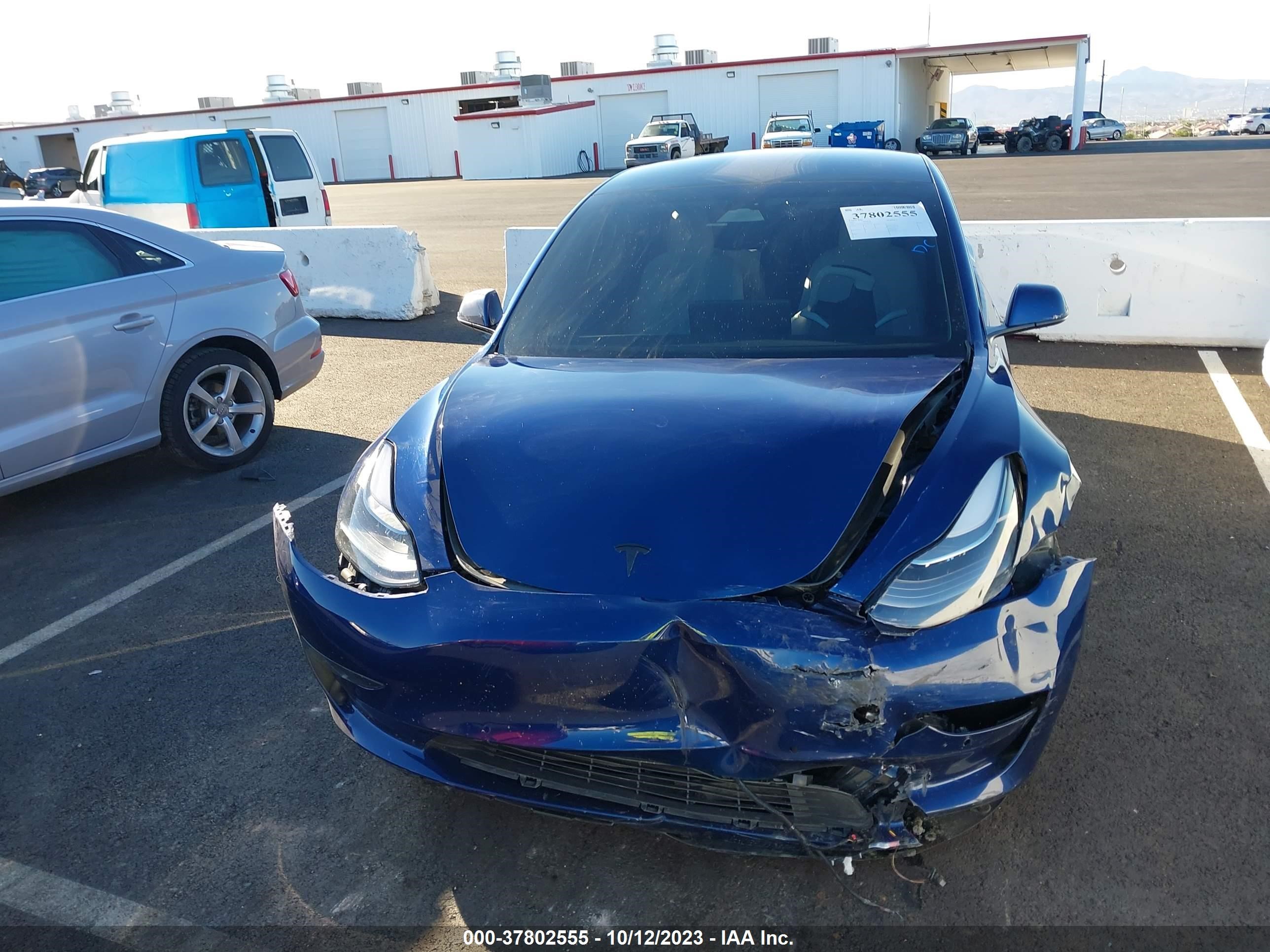 Photo 9 VIN: 5YJ3E1EA4NF375257 - TESLA MODEL 3 