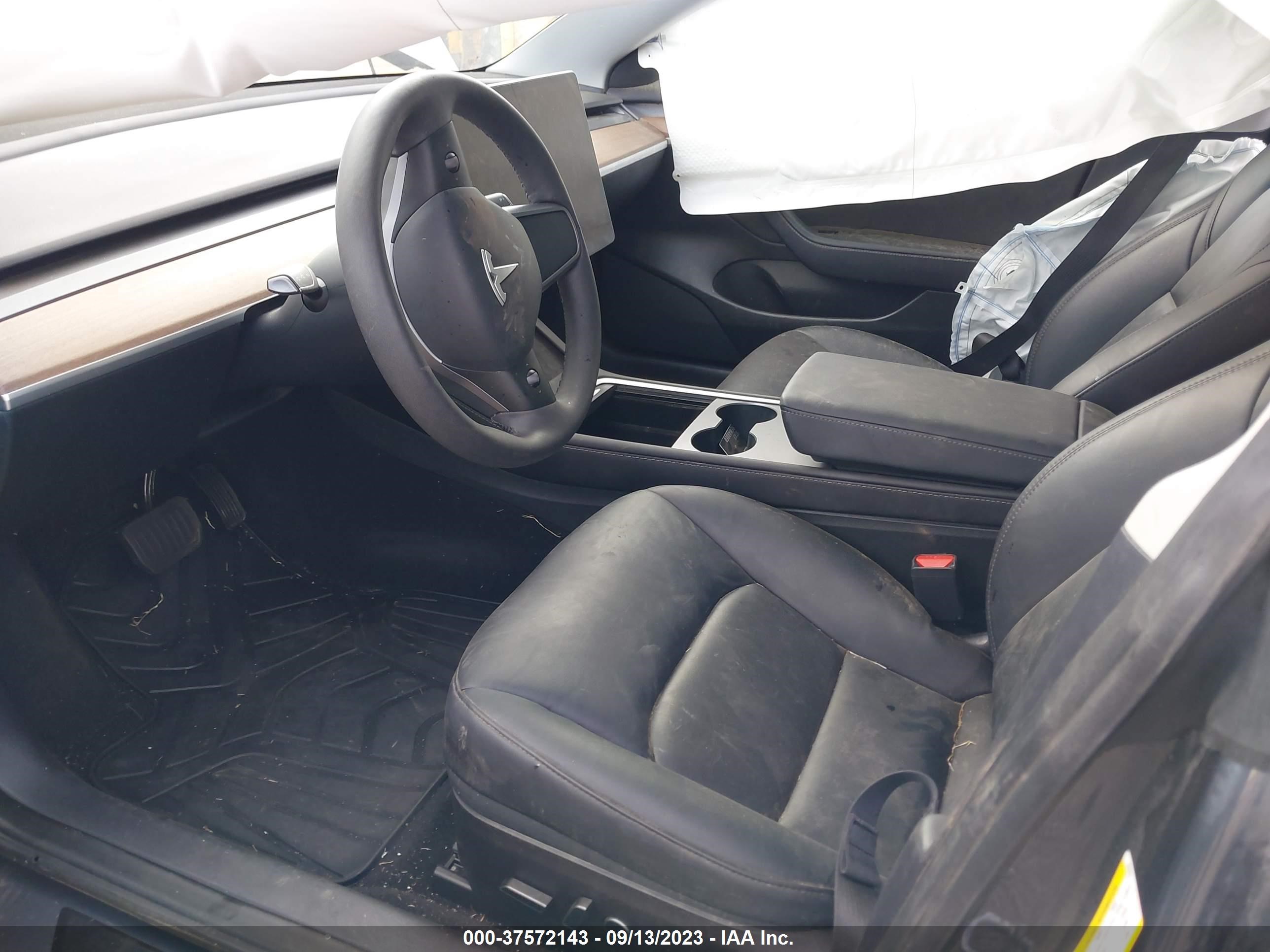 Photo 4 VIN: 5YJ3E1EA4PF403075 - TESLA MODEL 3 