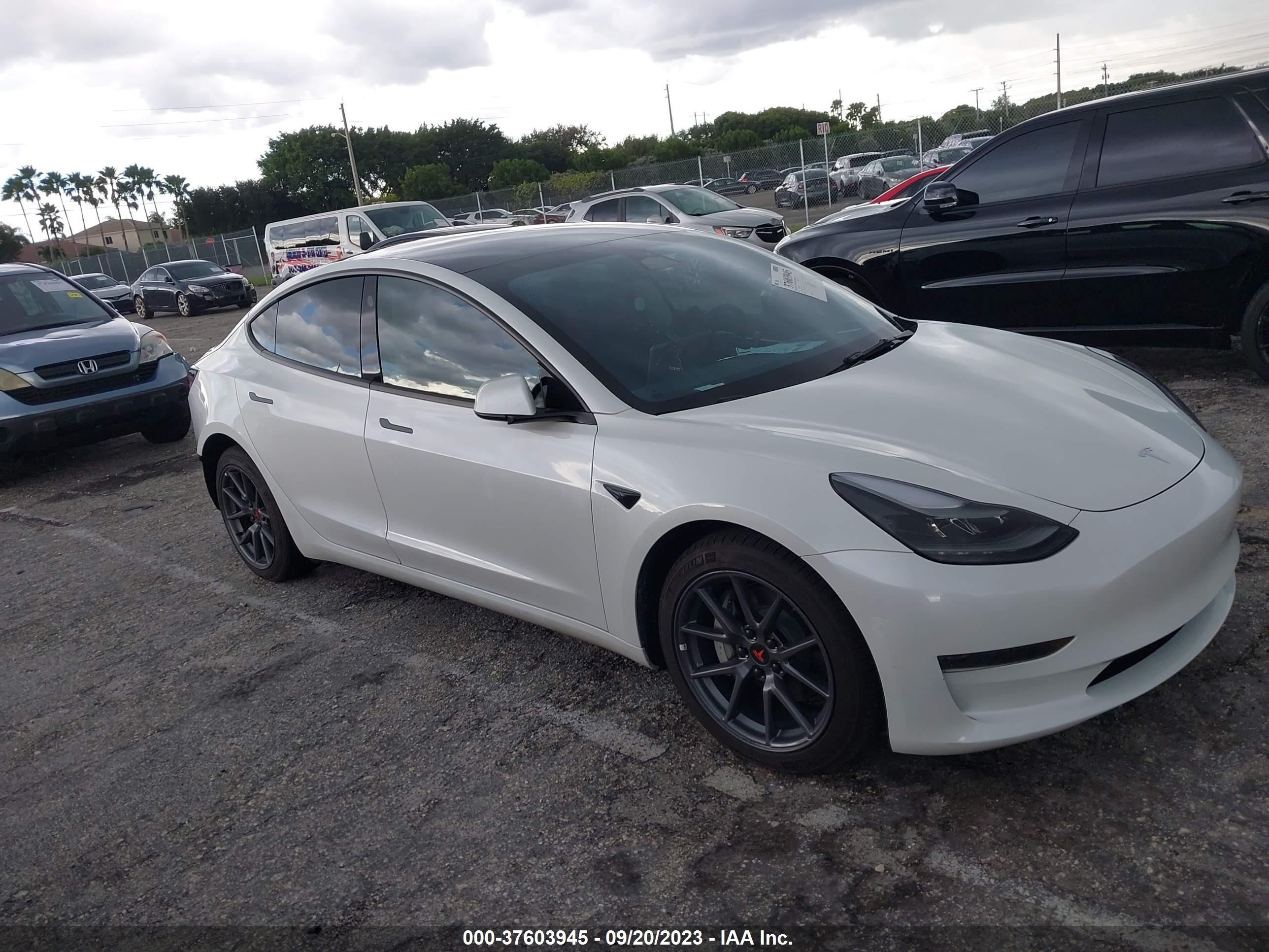 Photo 0 VIN: 5YJ3E1EA4PF405358 - TESLA MODEL 3 