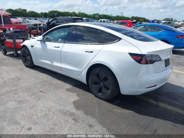 Photo 2 VIN: 5YJ3E1EA4PF413427 - TESLA MODEL 3 