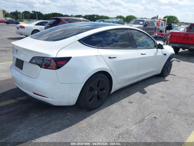 Photo 3 VIN: 5YJ3E1EA4PF413427 - TESLA MODEL 3 