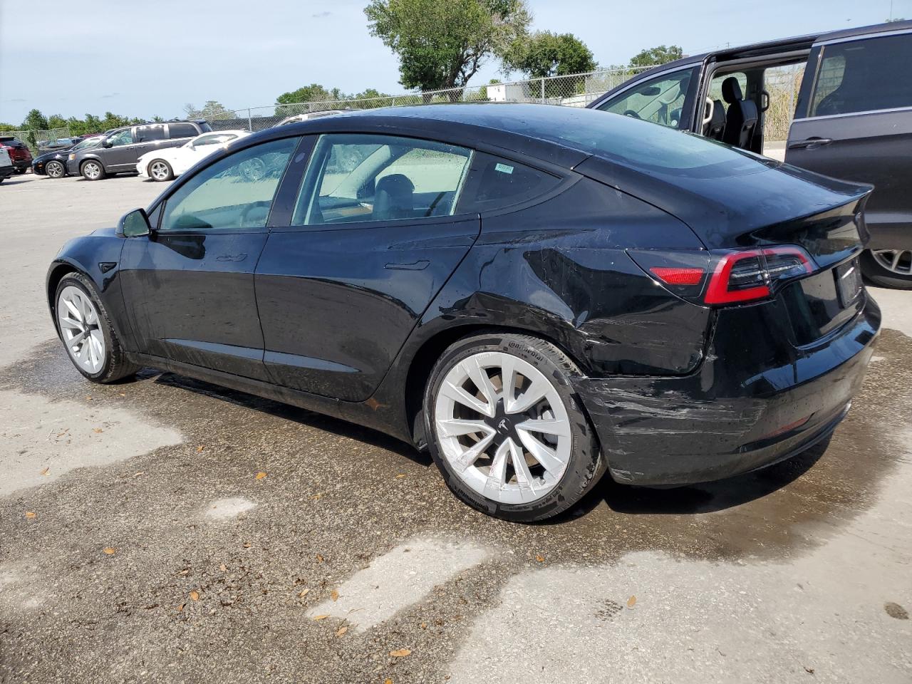 Photo 1 VIN: 5YJ3E1EA4PF430566 - TESLA MODEL 3 