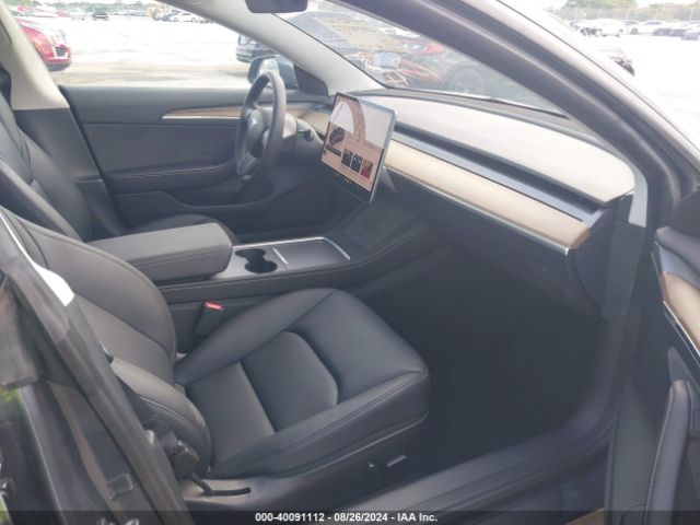 Photo 4 VIN: 5YJ3E1EA4PF435847 - TESLA MODEL 3 