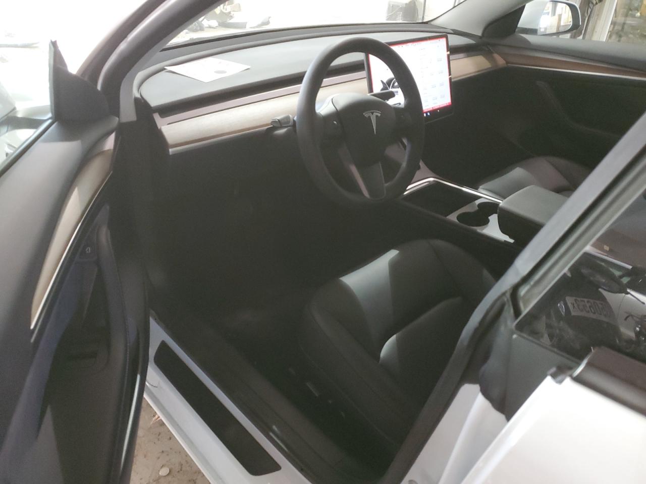 Photo 7 VIN: 5YJ3E1EA4PF479184 - TESLA MODEL 3 