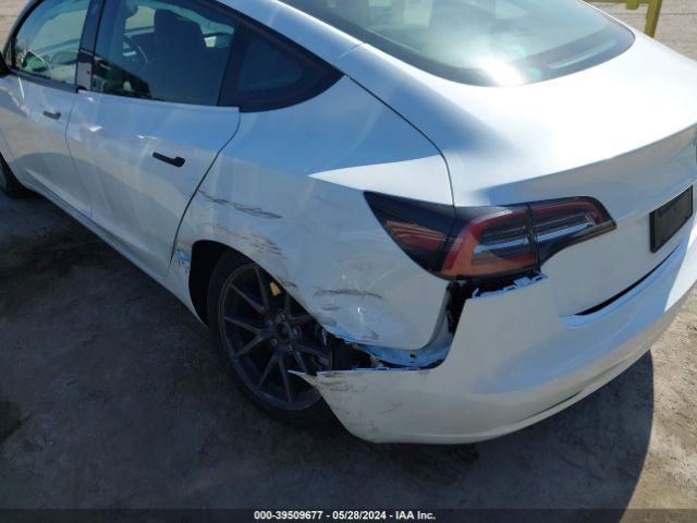 Photo 5 VIN: 5YJ3E1EA4PF503693 - TESLA MODEL 3 