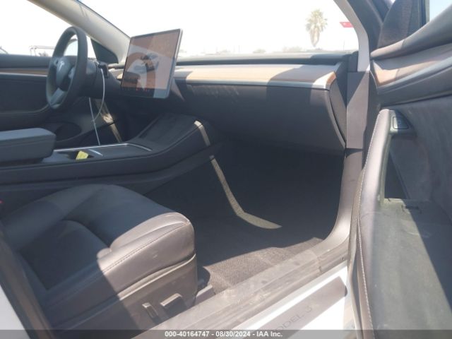 Photo 4 VIN: 5YJ3E1EA4PF544082 - TESLA MODEL 3 