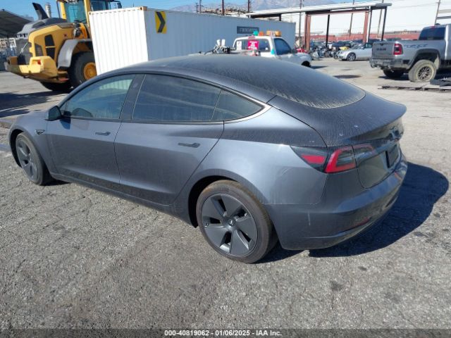 Photo 2 VIN: 5YJ3E1EA4PF568561 - TESLA MODEL 3 