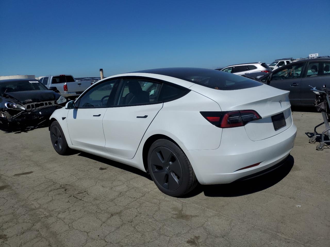 Photo 1 VIN: 5YJ3E1EA4PF601123 - TESLA MODEL 3 