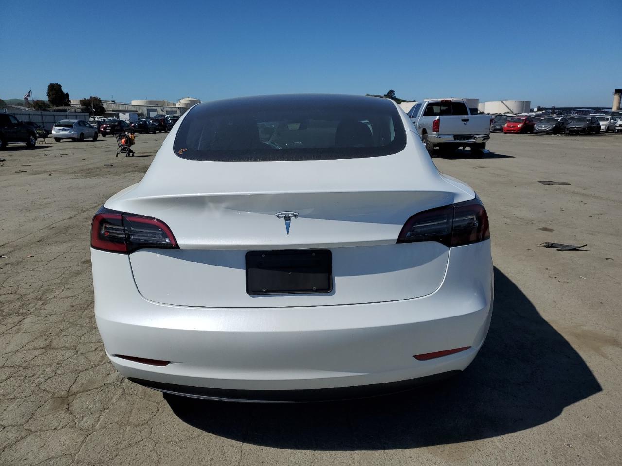 Photo 5 VIN: 5YJ3E1EA4PF601123 - TESLA MODEL 3 