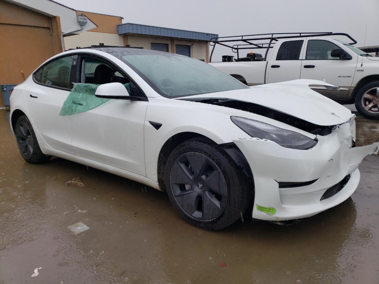 Photo 3 VIN: 5YJ3E1EA4PF606256 - TESLA MODEL 3 