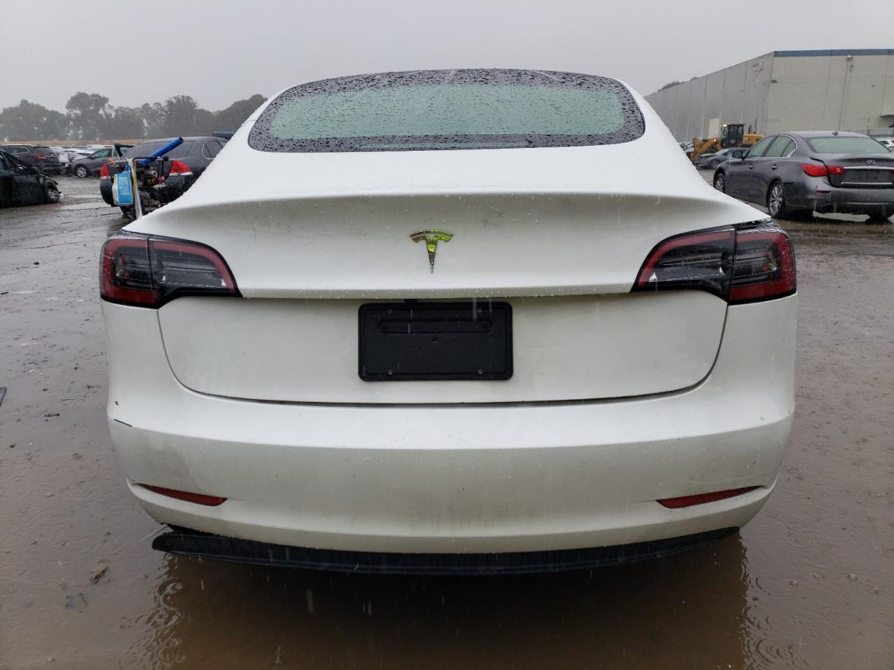 Photo 5 VIN: 5YJ3E1EA4PF606256 - TESLA MODEL 3 