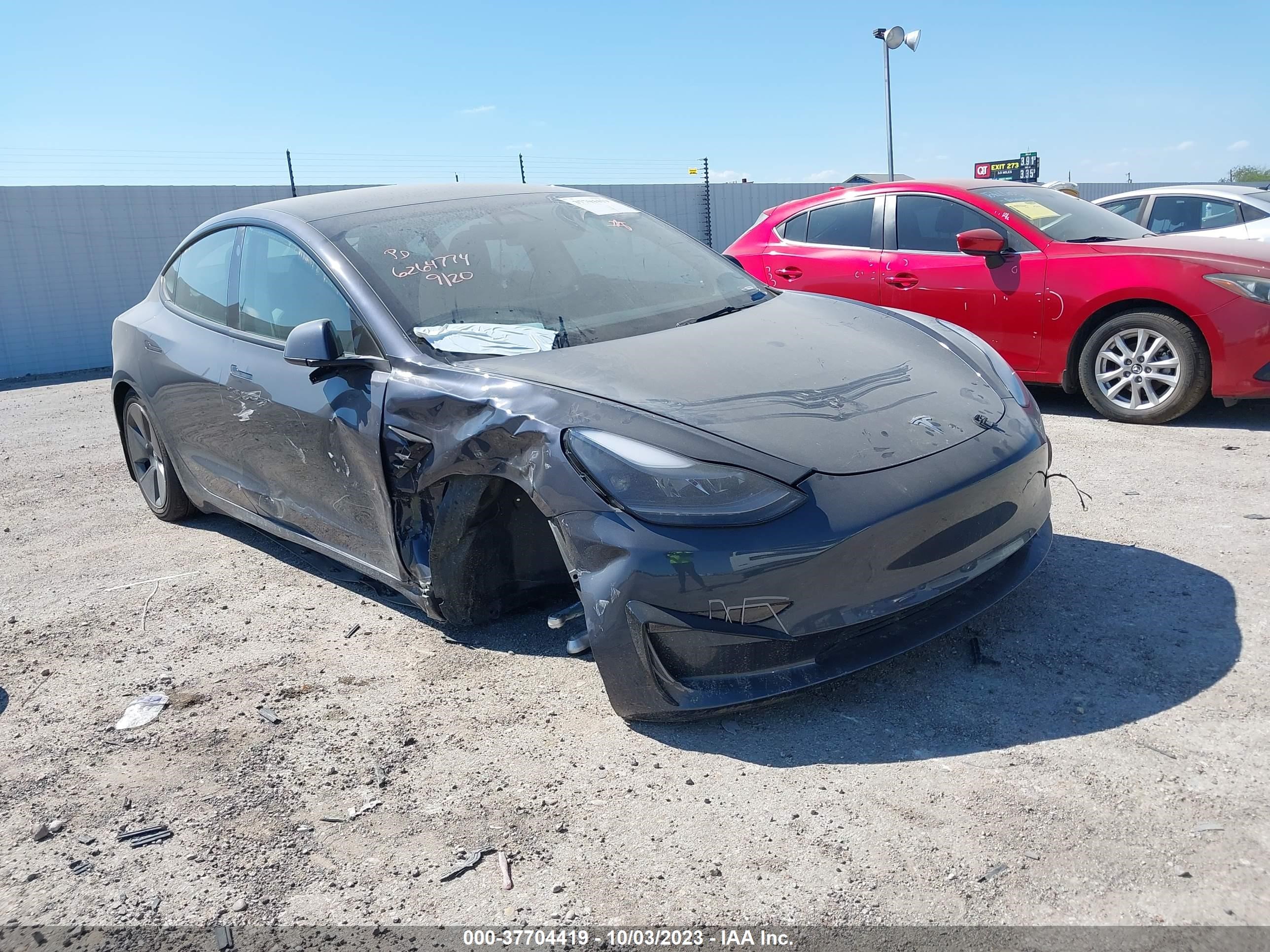 Photo 0 VIN: 5YJ3E1EA4PF613269 - TESLA MODEL 3 