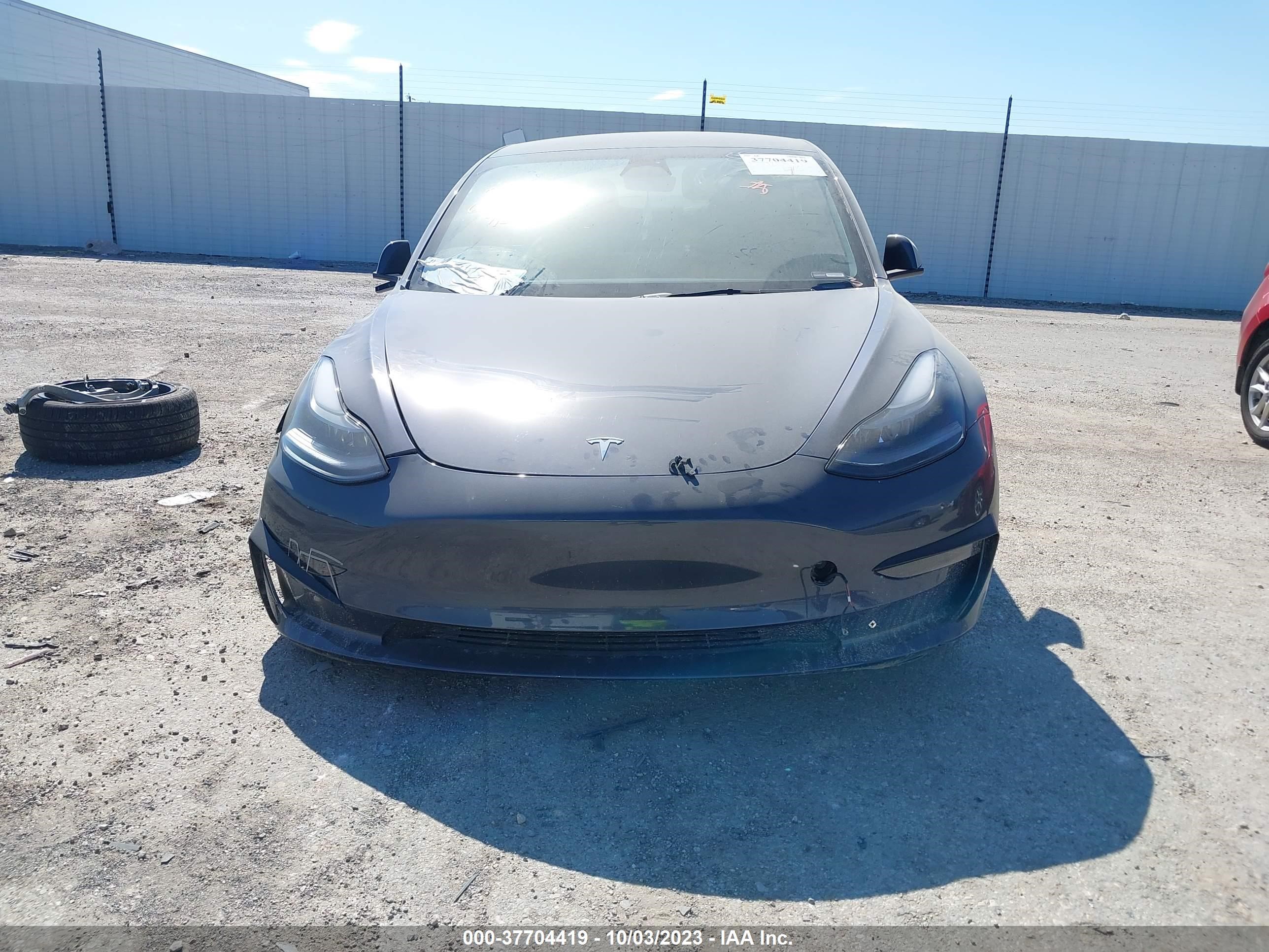 Photo 11 VIN: 5YJ3E1EA4PF613269 - TESLA MODEL 3 