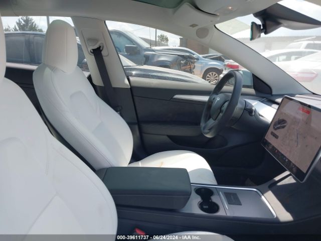 Photo 4 VIN: 5YJ3E1EA4PF621677 - TESLA MODEL 3 