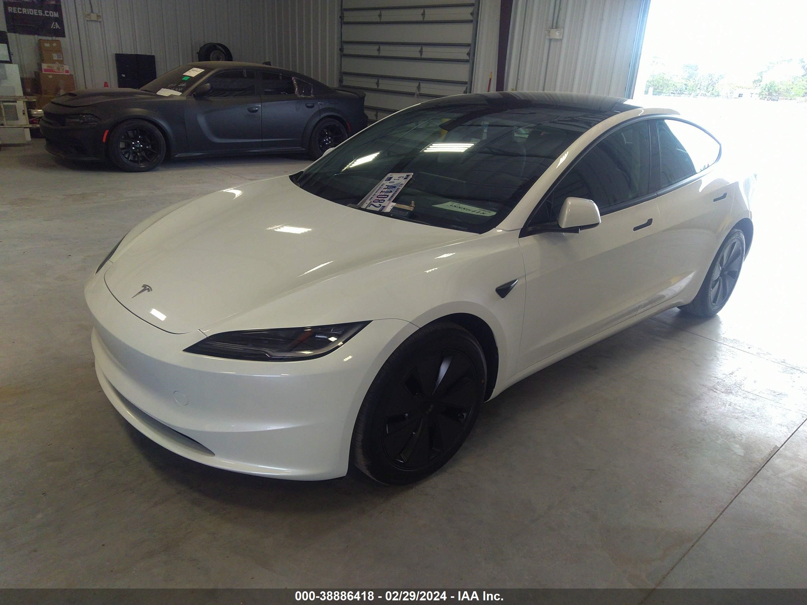 Photo 1 VIN: 5YJ3E1EA4RF722382 - TESLA MODEL 3 